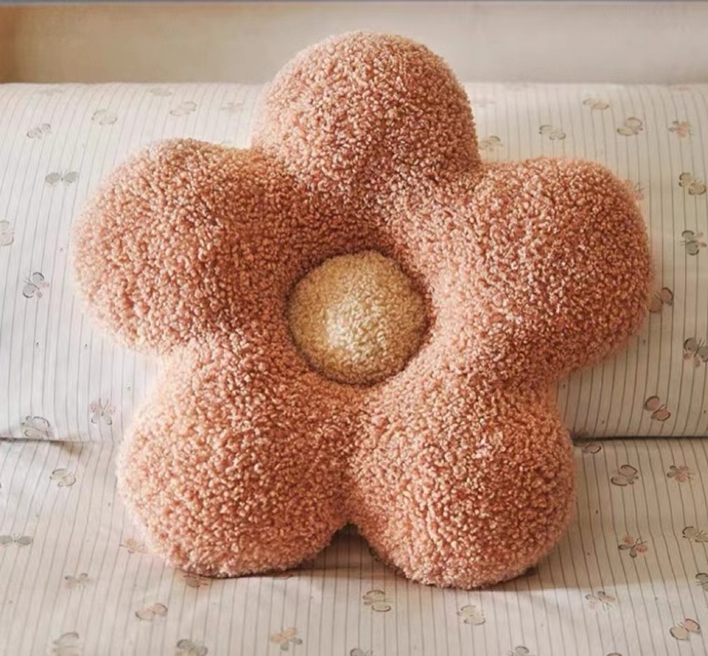 2024 Ins Hot Sell The Best Teddy Boucle Fabric Plush Newborn Nursery Dector Teddy Daisy Cushion