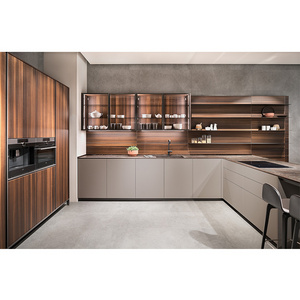 Hangzhou Vermont Bespoke Walnut Wood Kitchen Pantry Design with Matte Paint Handless Kitchen