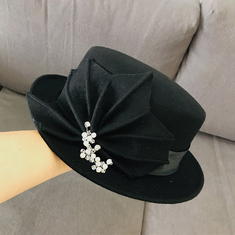 new women chapeau wool felt church hat maple leaf pearl head-ornaments elegant flat top hat wedding tea party formal hats