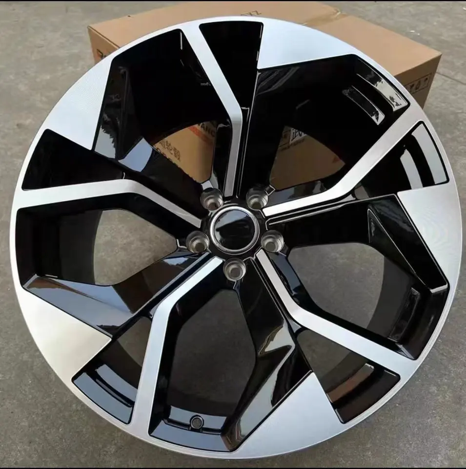 China Factory Hot Sale Classic  Design 20 21 22 Inch 5X112 Sport Black Wheel Rim Alloy Wheel For Audi RS Q8