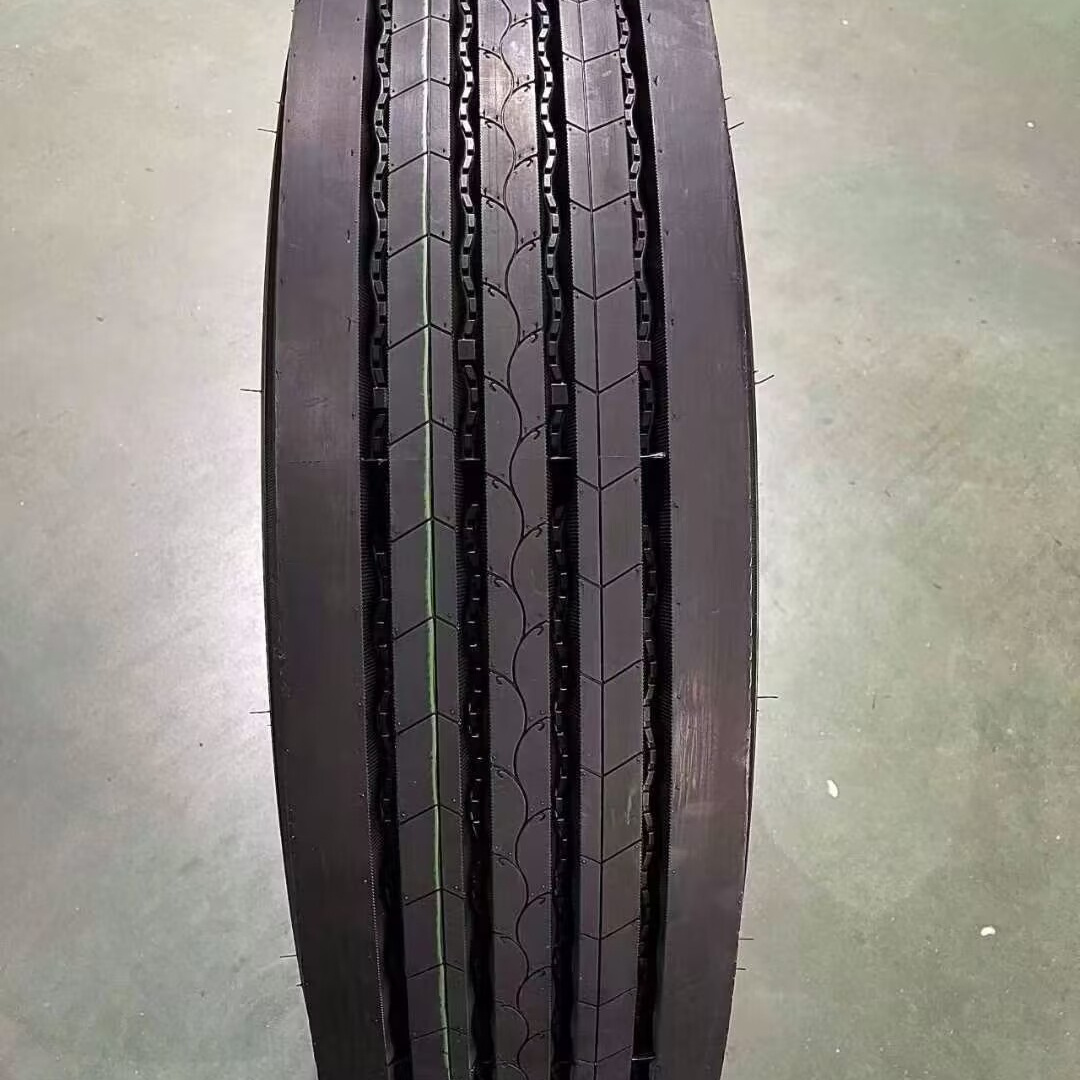 Truck Tire Hot selling Chinese manufacturer top quality truck&trailer tire 2385/65R22.5  315/70R22.5