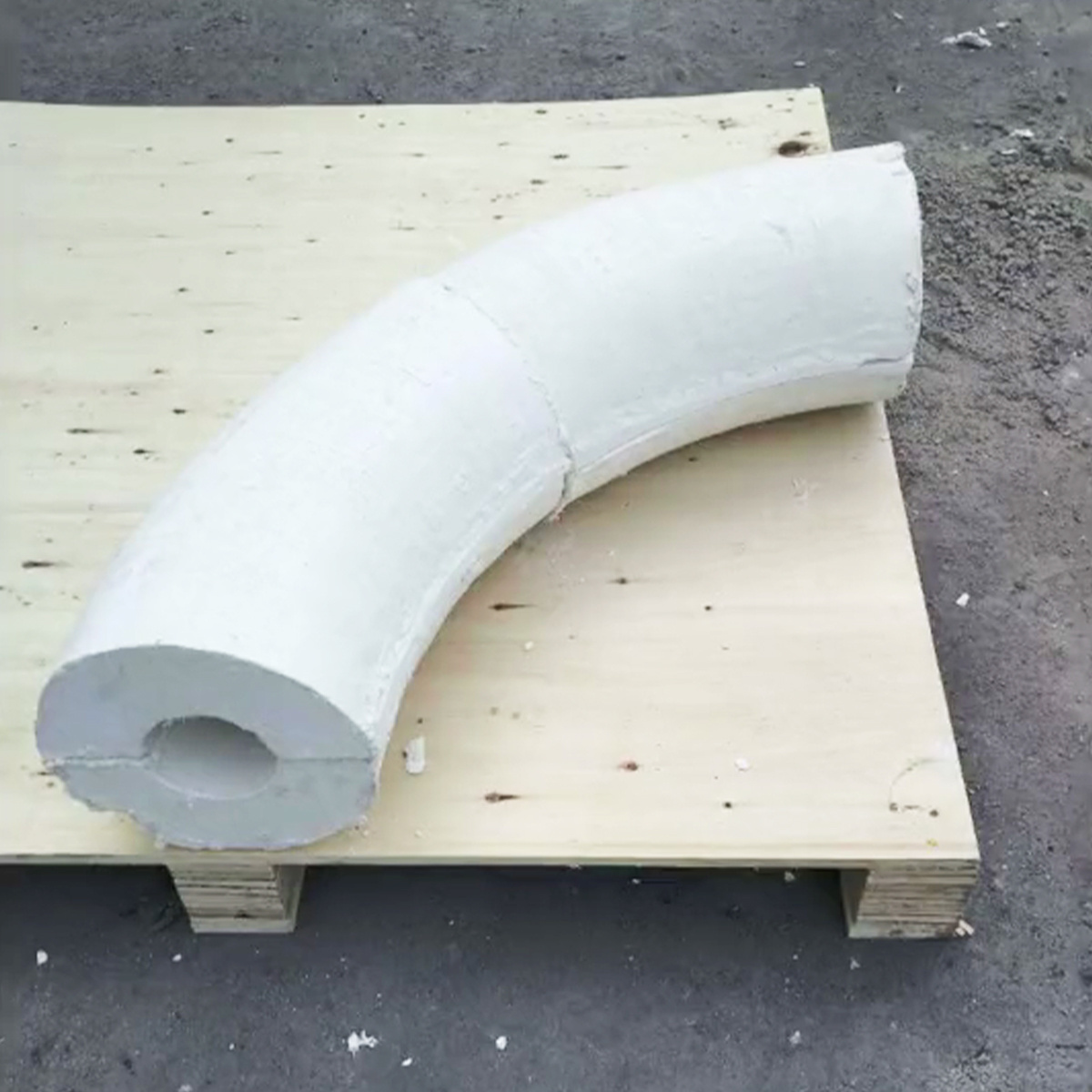 High temperature resistant non-stick aluminum calcium silicate insulation board