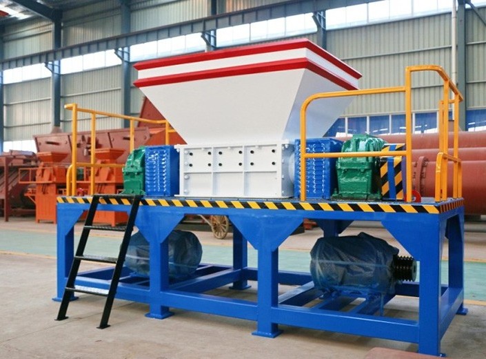 Used car motorcycle Tyre recycling waste rubber tires products crushing double shaft shredder machine for sale