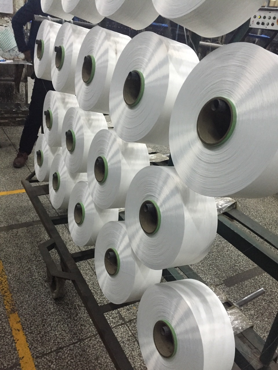 Low Melt Yarn 150d 180d Nylon Polyester How Melt Yarn