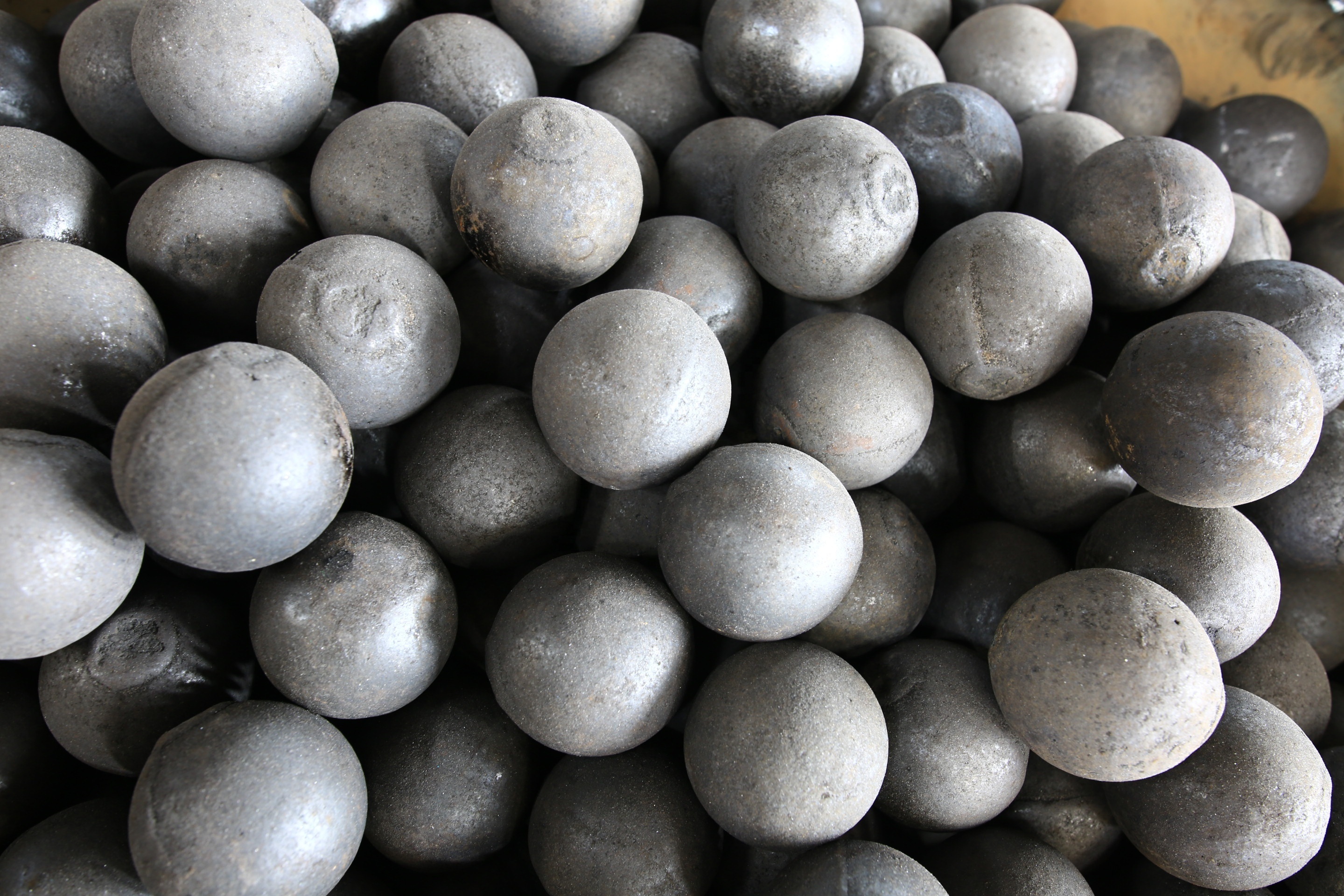 Casting High Chrome Grinding Media Balls for Ball Mill Mining Machine from ViCo., Ltd Dimensions: 12mm to 150mm