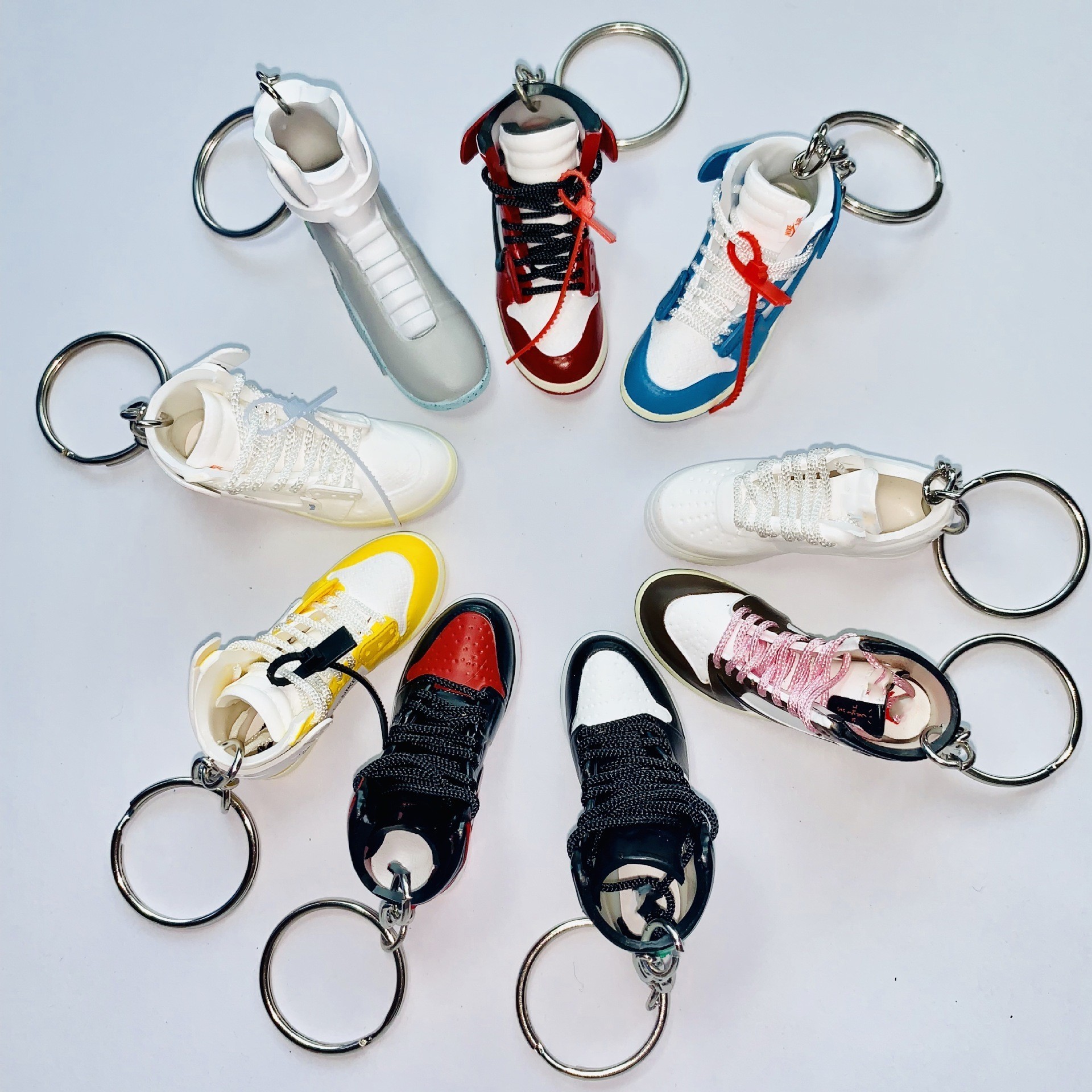 Wholesale high-quality Bulk PVC Basketball Key Ring Set with Box and Bag Mini Sneaker 3d  Shoe Keychains