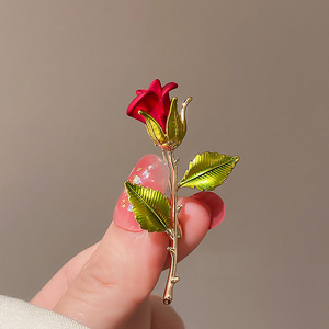 Small fragrant rose Brooch simple temperament elegant Valentine's Day corsage dress anti-exposure personality suit accessories