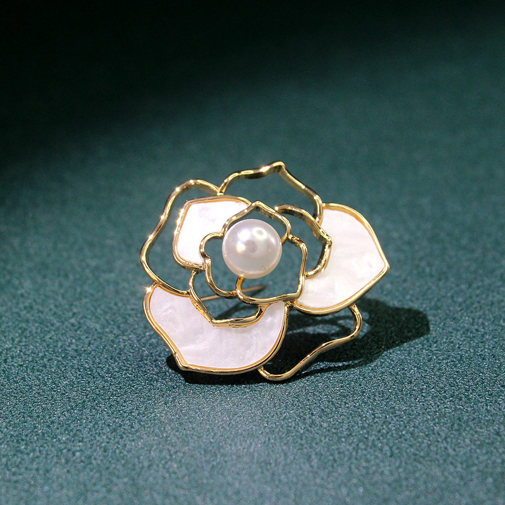 Box camellia brooch women's high-grade plate hollow pin suit small fragrance corsage accessory gift