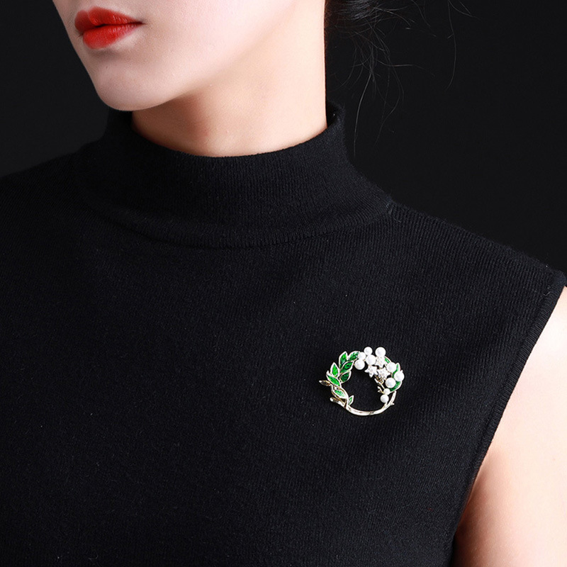 Gardenia Pearl Brooch High-end women's luxury pin fashion personality day corsage accessories