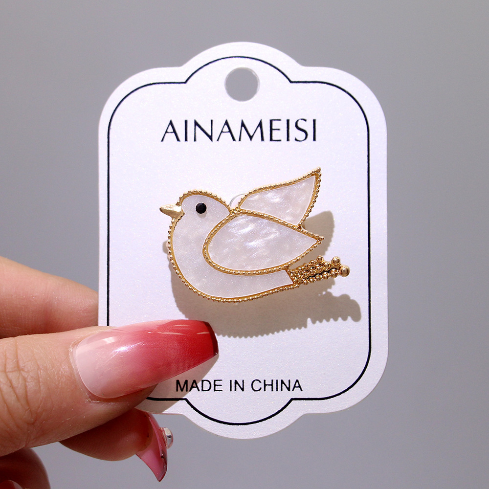 Temperament light luxury high sense of peace brooch animal corsage anti-slip pin jewelry clothing accessories