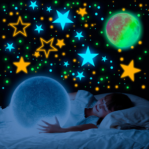 lvfan selling color star polka dot Moon fluorescent paste DIY self-adhesive luminous wall sticker 1560pcs