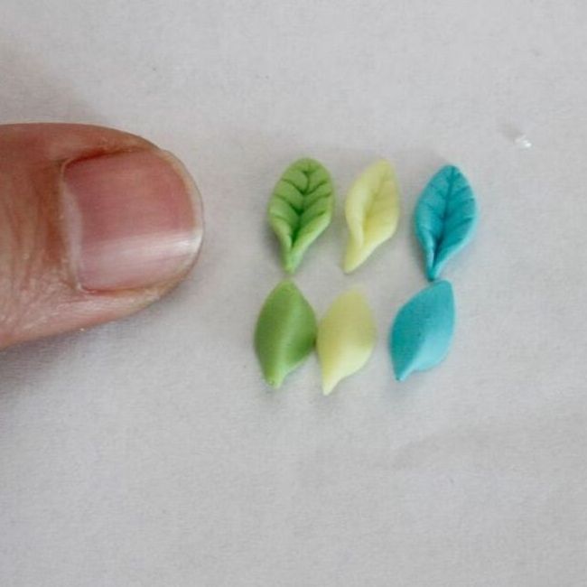 Manufacturer Green mini leaves polymer clay glue phone case diy accessories