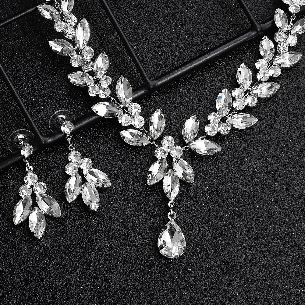 huanhuan high-end rhinestone pendant wedding dress with accessories necklace earrings three-piece temperament bride jewe