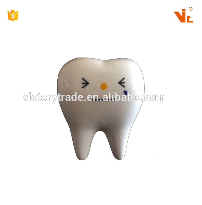 V-B1171 Wholesale school stationery custom ceramic tooth shaped bulk desktop pen holder