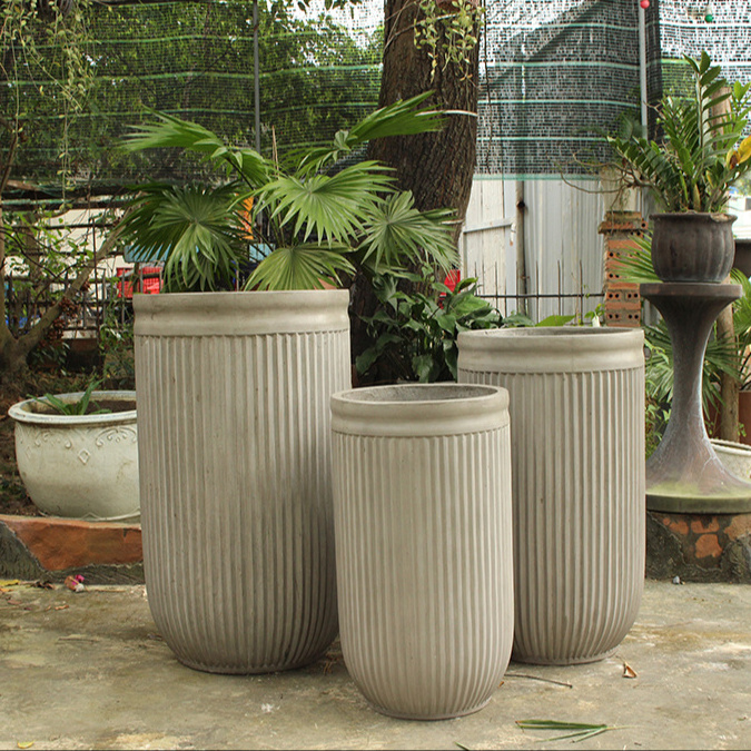 Wholesale Decorative Luxury Tall round striped planter In Bulk Home Decor Planters Flower Pots For Hotel Collection