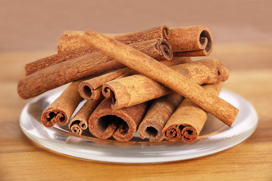 Vietnamese cinnamon powder, cinnamon sticks, and cinnamon chips at good prices