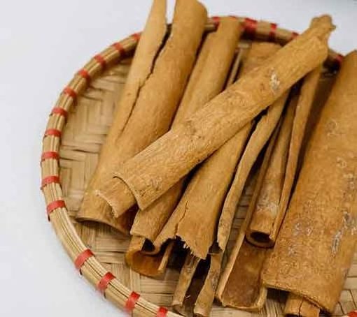 Vietnamese cinnamon powder, cinnamon sticks, and cinnamon chips at good prices