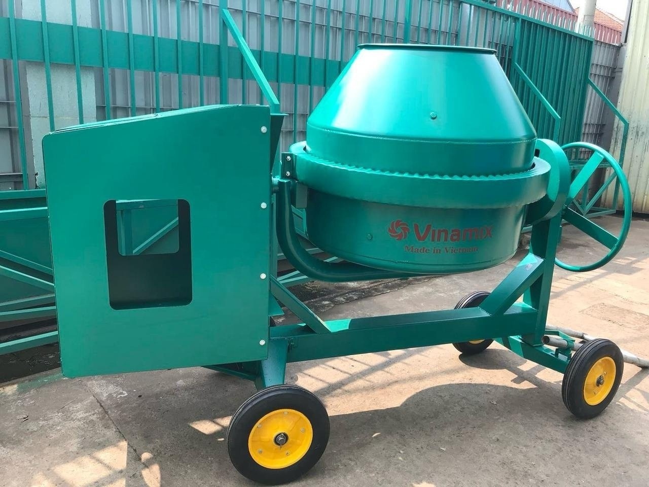 HIGH QUALITY Custom capacity 250L, 350L, 500L Gasoline Electric Concrete mixers machines Mini Bagger for construction Vietnam