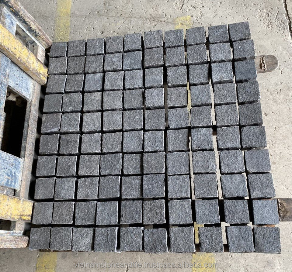 Wholesale Price Basalt Cobbles 10x10x10cm Best Quality Natural Marble Black Grey Basalt Tiles for Indoor Outdoor Cladding