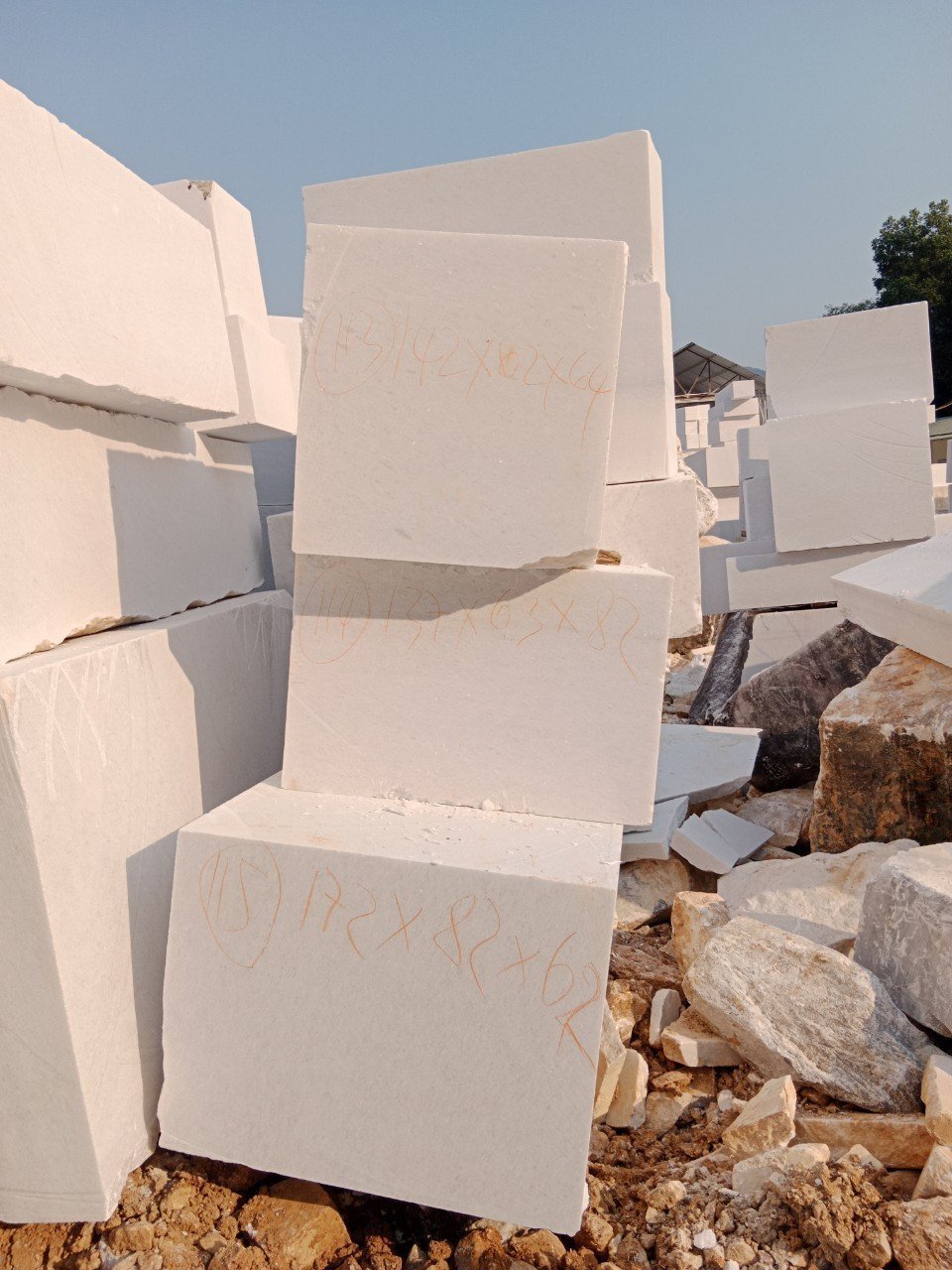 Natural Stone Marble Raw Materials Marble Carrara Block