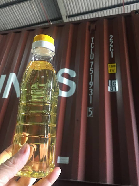 High Quality Of Crude Coconut Oil Light Yellow Color From Vietnam With Competitive Price - Wholesale Ready In Stock