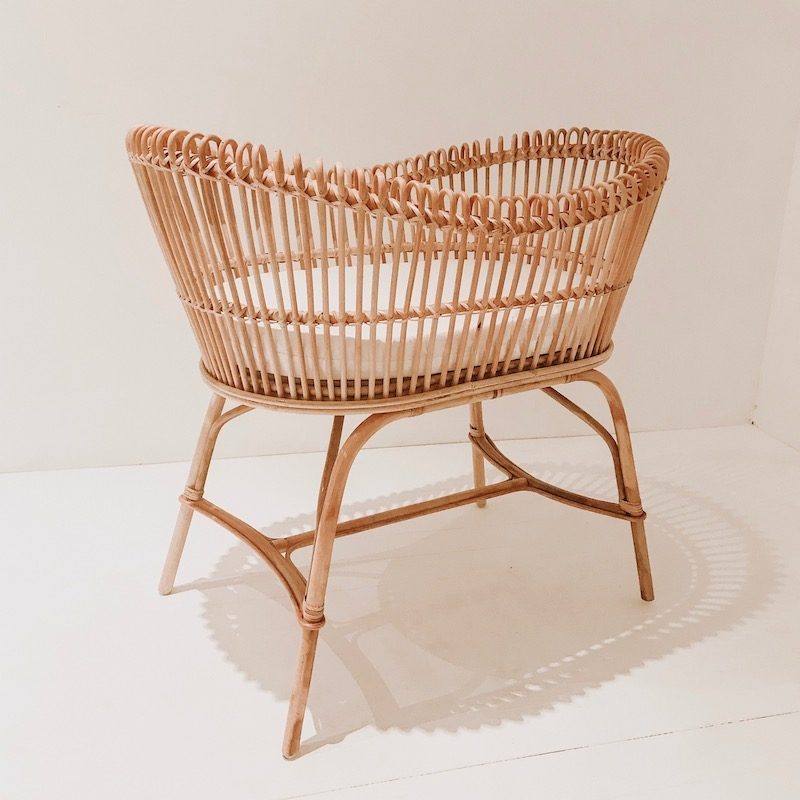 Hot Sale High Quality Hand-woven Healthy Eco-friendly Rattan Baby Crib for kids from Vietnam factory