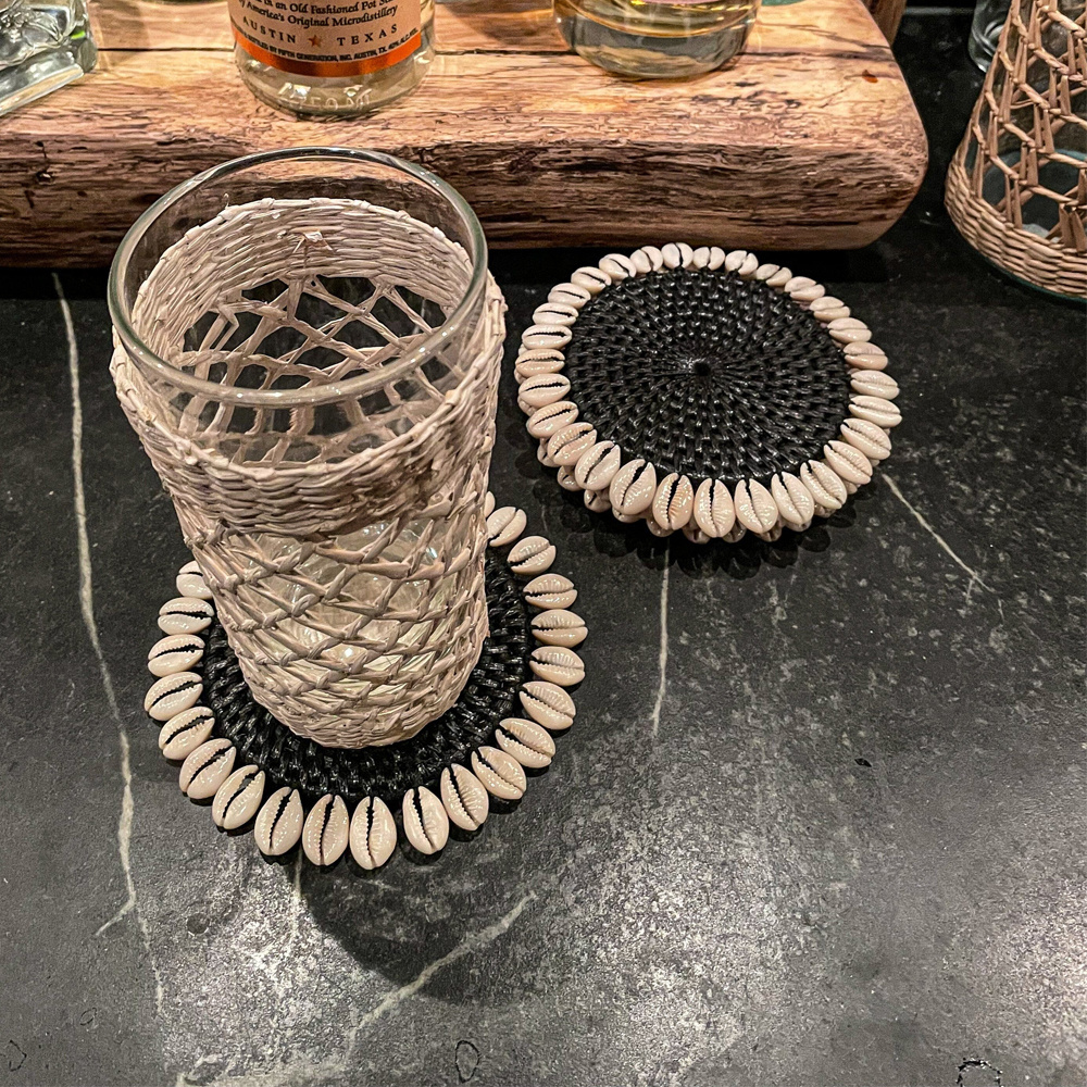 Set 4 Or 6 Pieces Rattan Coaster Plate Rattan Tea Coasters Handmade Mats Pads For Cup Holders Mix Seashell Vietnam Manufacturer