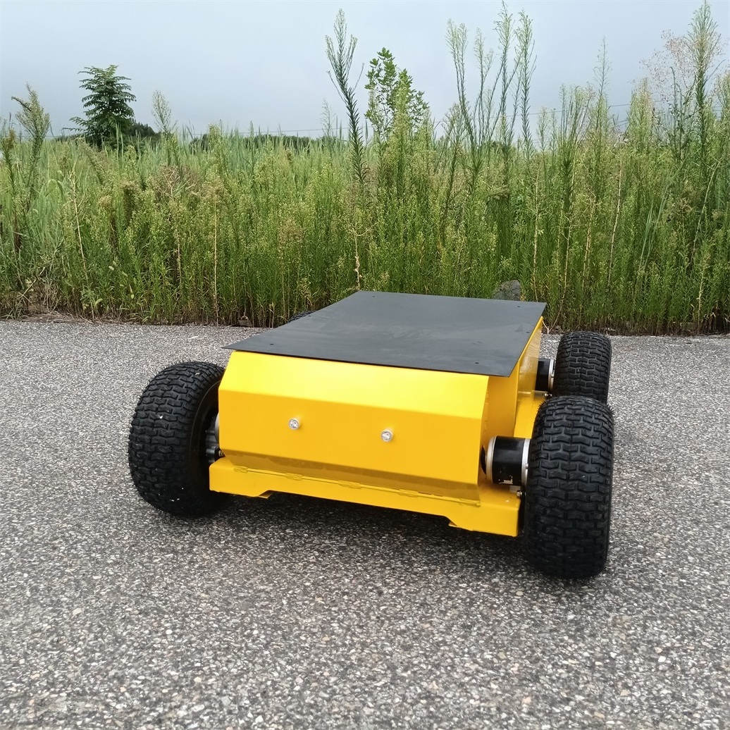 payload 300kg working temperature -20~55 4 Extended Controllable Channel teleoperated wheel robot tank