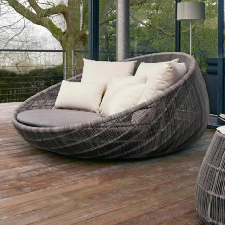 Modern style outdoor furniture garden patio pool leisure chaise round rattan wicker daybed