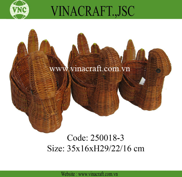 Wicker animal basket frog shape basket