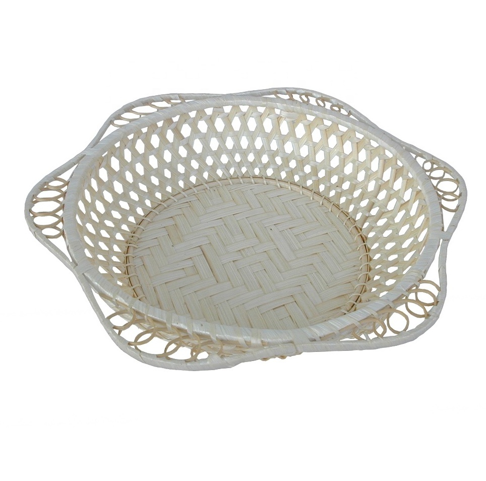 Whole sale Small bamboo basket for gift rattan stylized decorative fruit basket