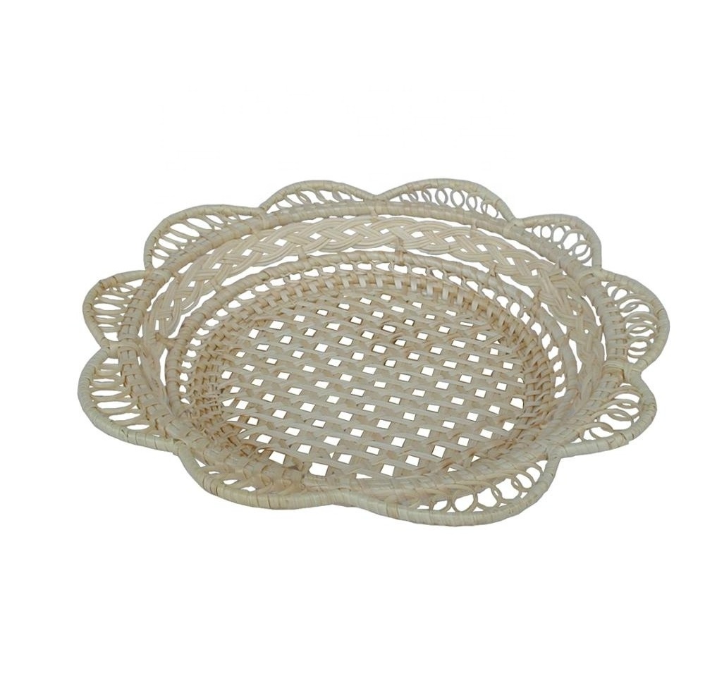 Whole sale Small bamboo basket for gift rattan stylized decorative fruit basket