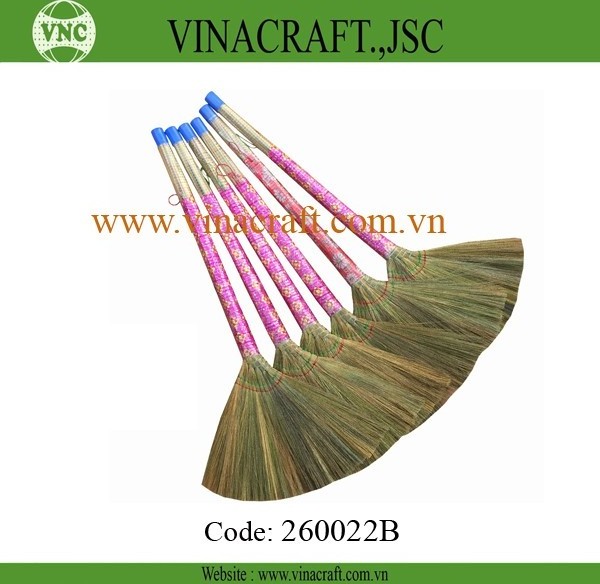 Vietnam Grass broom with long handle for cleaning Wholesale Handmade Coconut Grass Broom Grass Broom