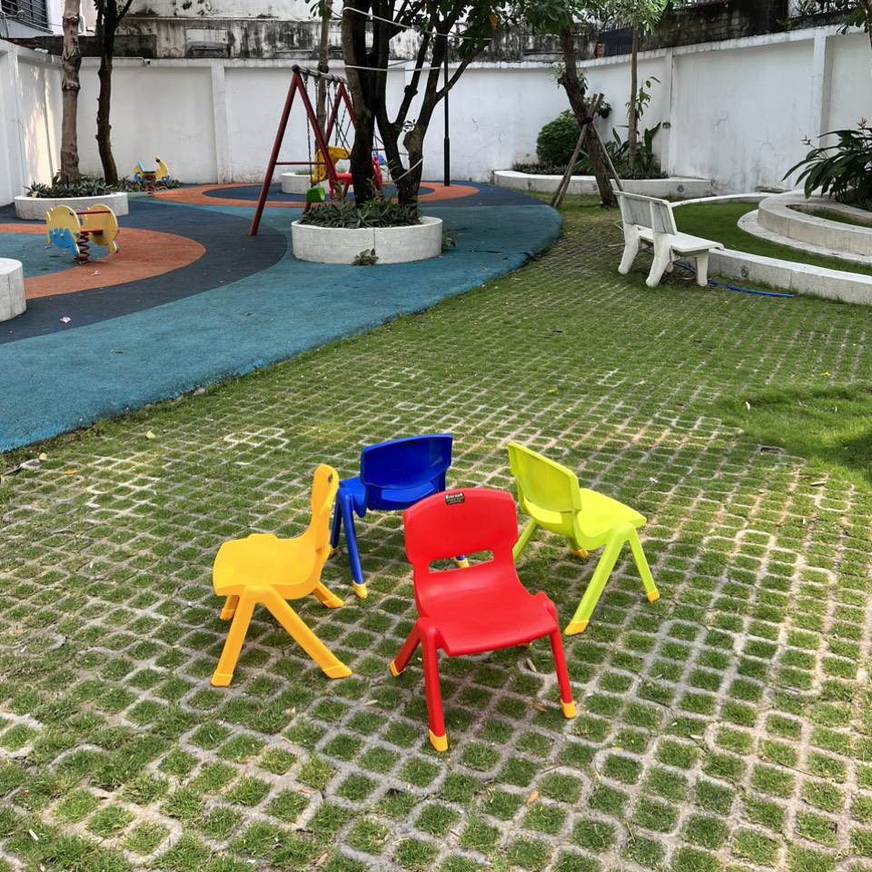 High Quality Basic Plastic Chair Small Budget School Wholesale Cheap Plastic Chair for Preschool Scenes Kindergarten Playroom