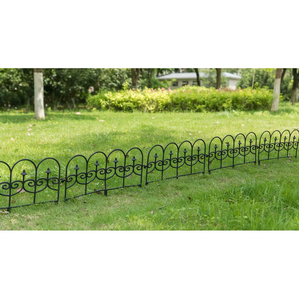 Wholesale high-quality anti-corrosion Garden Horticulture UV protection black pvc expandable privacy fence