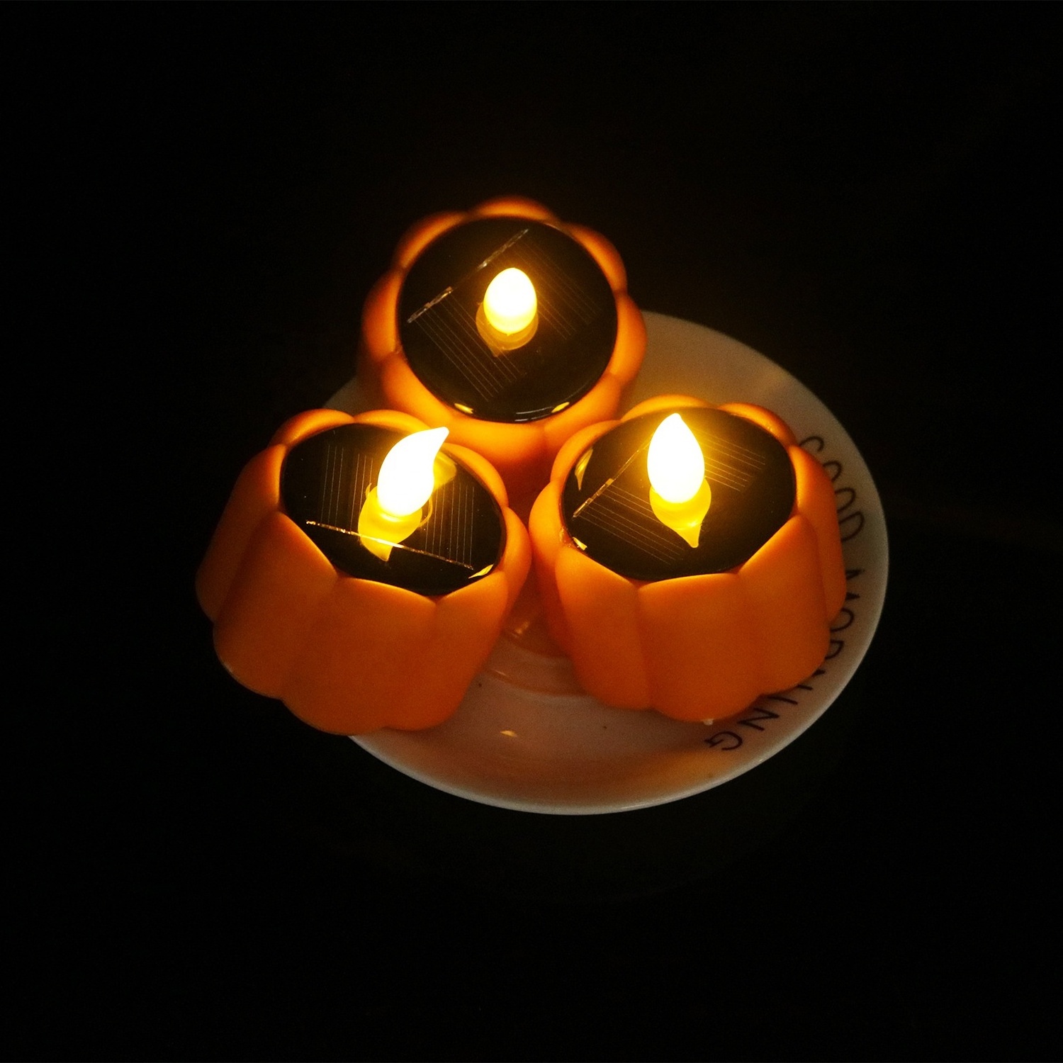 6 Pack Outdoor Solar Candles Warm White Flameless Flickering LED Pumpkin Tea Lights For Halloween Decoration Holiday Lighting