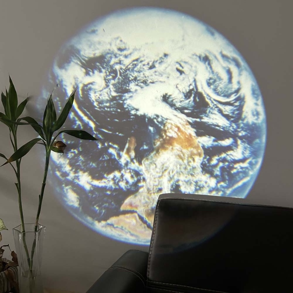 Mini Size Earth Moon Projection Lamp USB Rechargeable LED Projector Lamp For Halloween Decoration Magnetic Night Lamp Home Decor