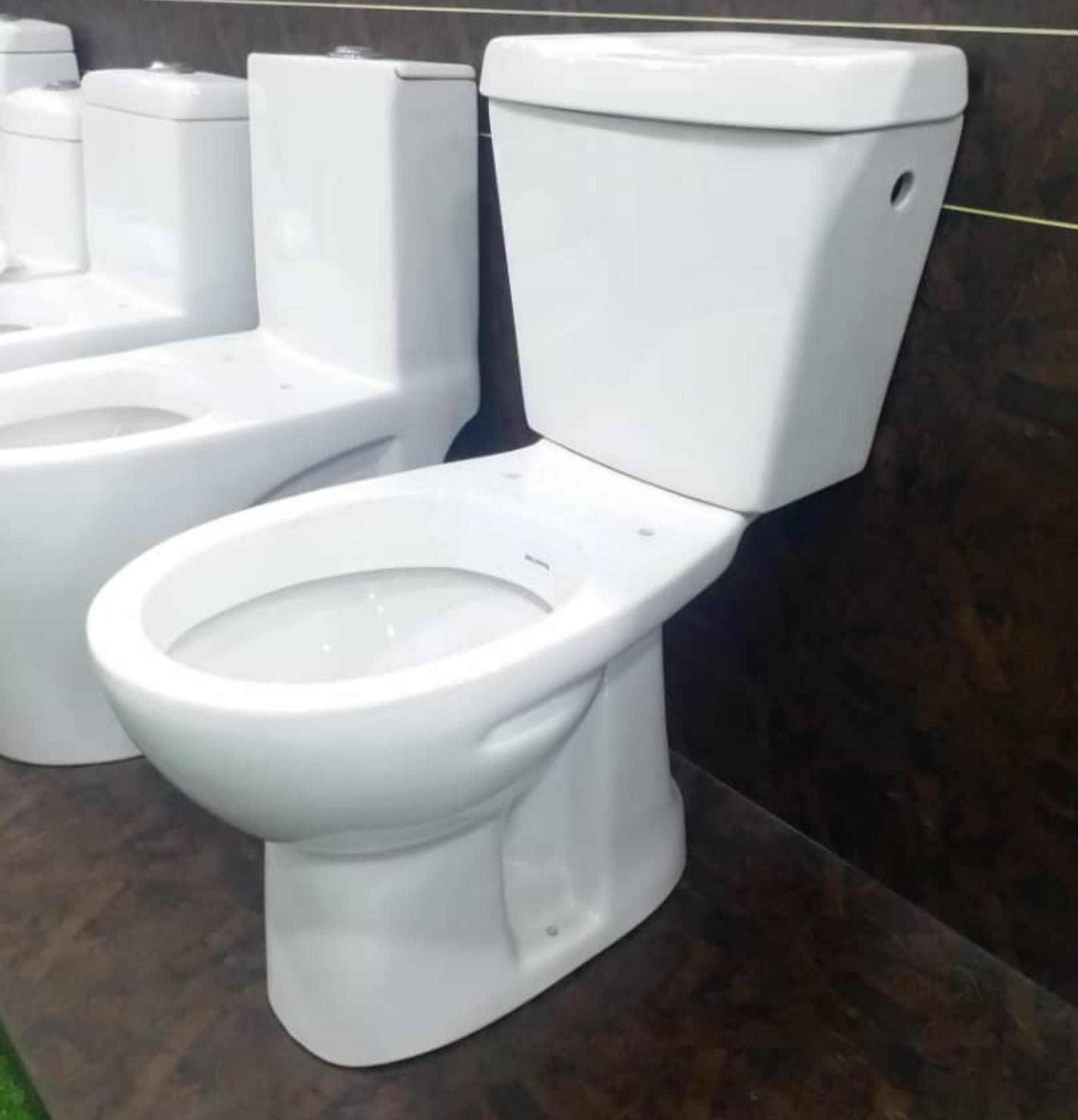 Low Price Western Slow Down Seat Cover Water Closet High Quality Two Piece Porcelain Wash Down Toilet Sanitary Ware Seat WC Set