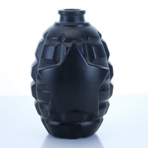 Wholesale Hot Quality Grenade Bottles 500ml Mermaid Shape Bottle Vodka Glass Black 750ml 500ML Screen Printing Wine Packing Cork