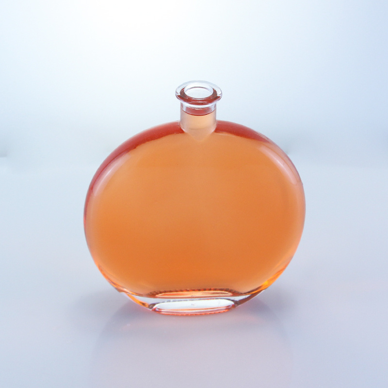 Export High Quality Whiskey Glass Bottle 250 ML 500 ML Flat And Round Glass Vodka Bottle