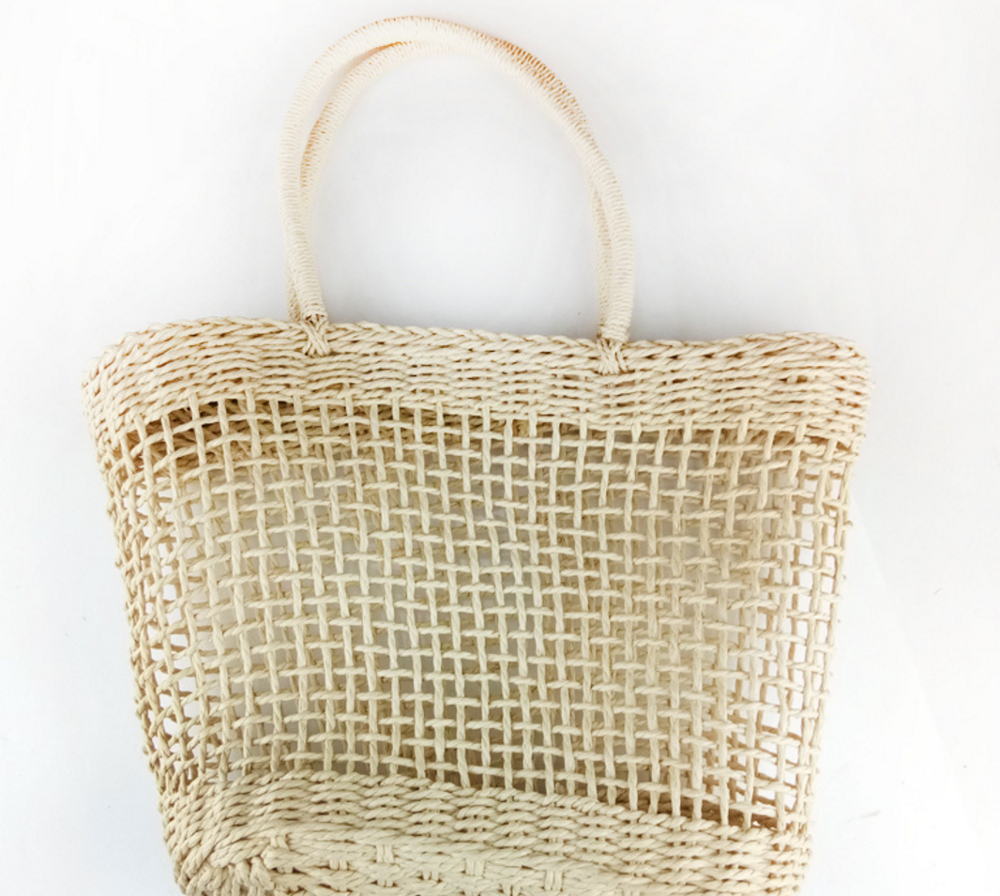 2023 factory hot sale European raffia beach tote bag, seaside beach mesh bag straw basket custom