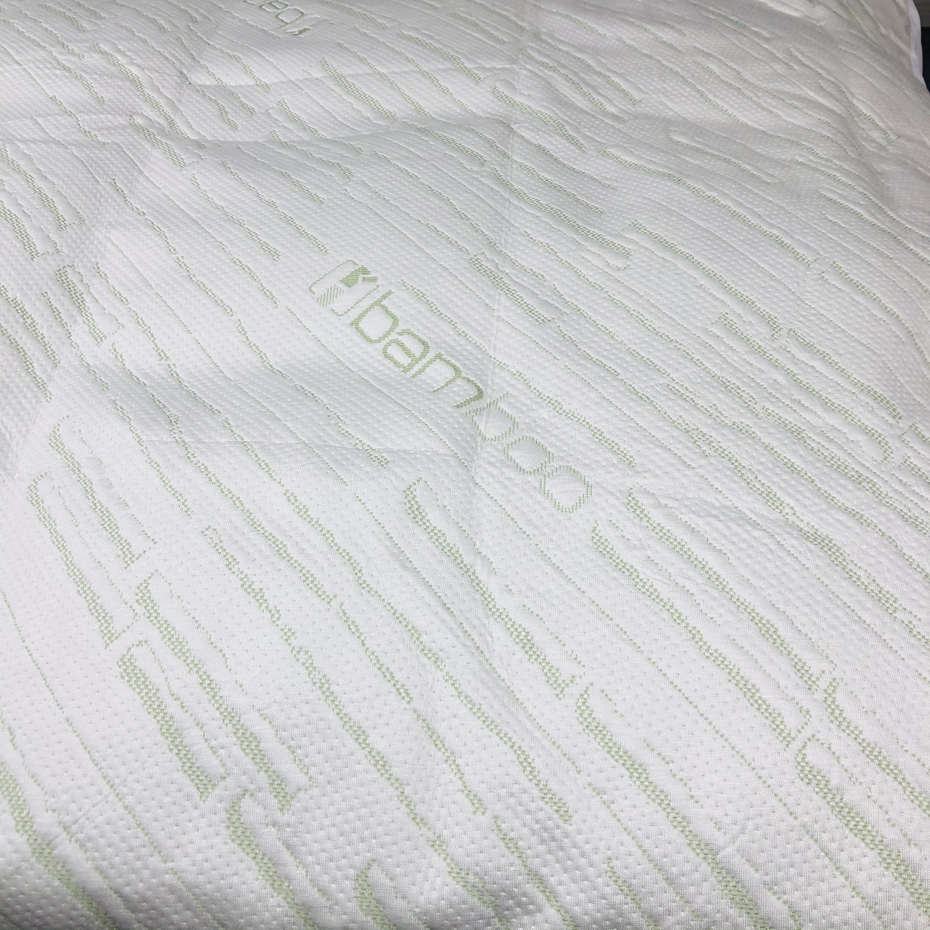 Luxury Bamboo Fiber Jacquard Breathable Waterproof Mattress Cover Protector