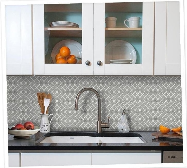 Gray Arabesque Self Adhesive Wall Tiles Stick on Backsplash Peel And Stick Wallpaper for Kitchen & Bathroom