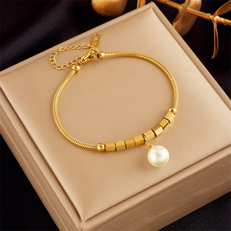 Luxury Adjustable Stainless Steel 18k Gold Pearl Zircon Cuban Chain Butterfly Bracelet Women Layered Flower Bracelet Jewelry