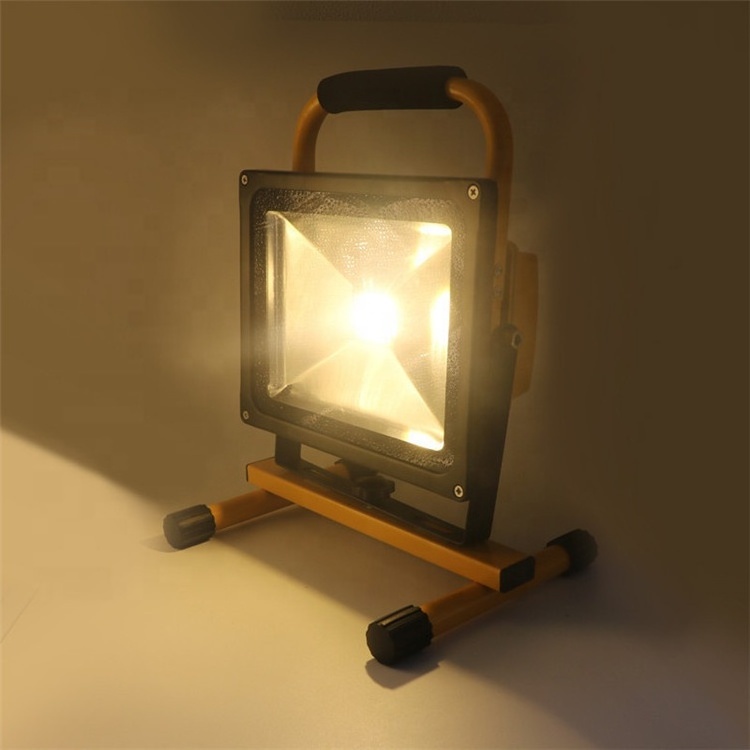 10W LED Rechargeable Flood Light IP65 Waterproof Portable Outdoor Reflector Work light Spotlight Searchlight Daylight