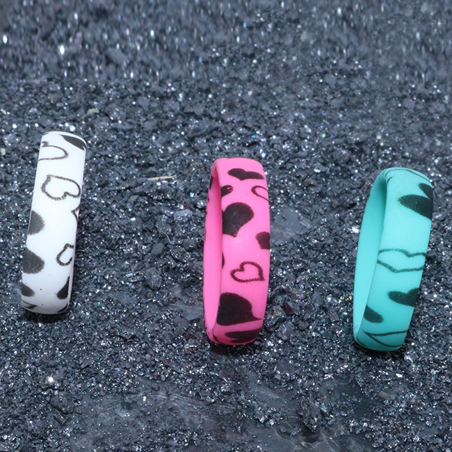 Wholesale custom silicone finger rings ring toys funny cute silicone kids jewelry