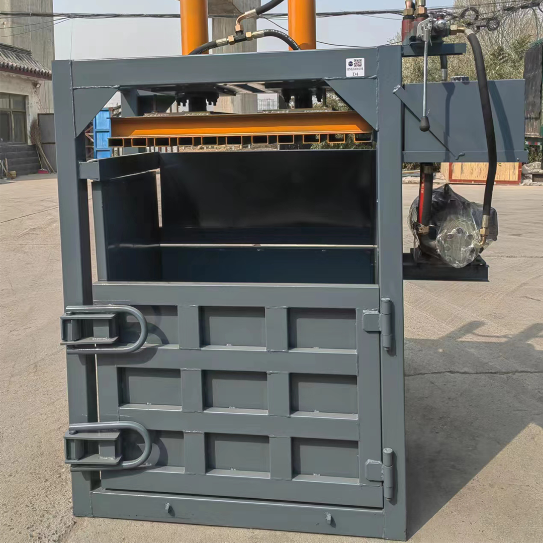 Plastic horizontal waste straw baler/compactor machine