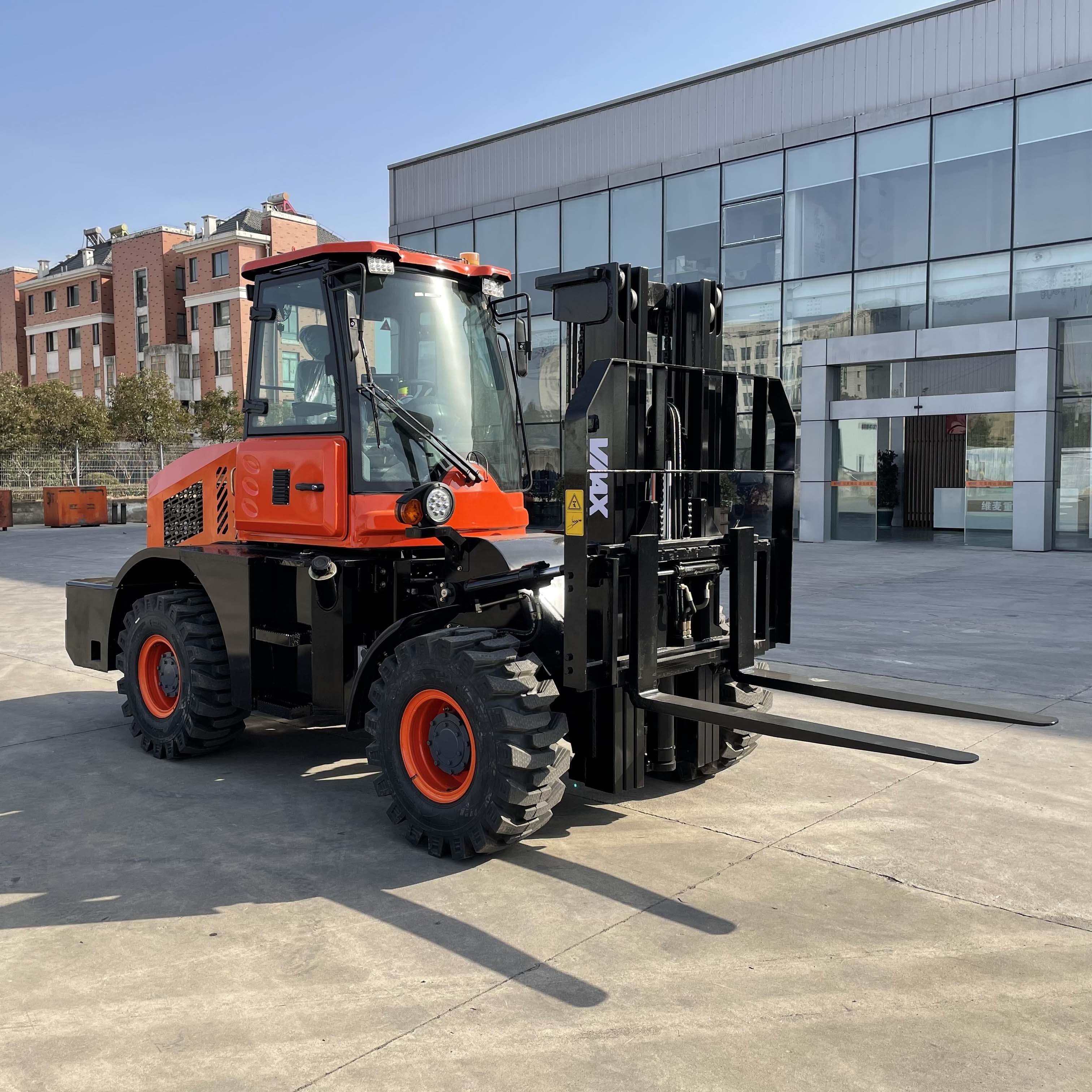 4X4 4WD off road 3ton 4ton 5ton diesel rough terrain forklift powerful engine cabin driving high clearance for outside working