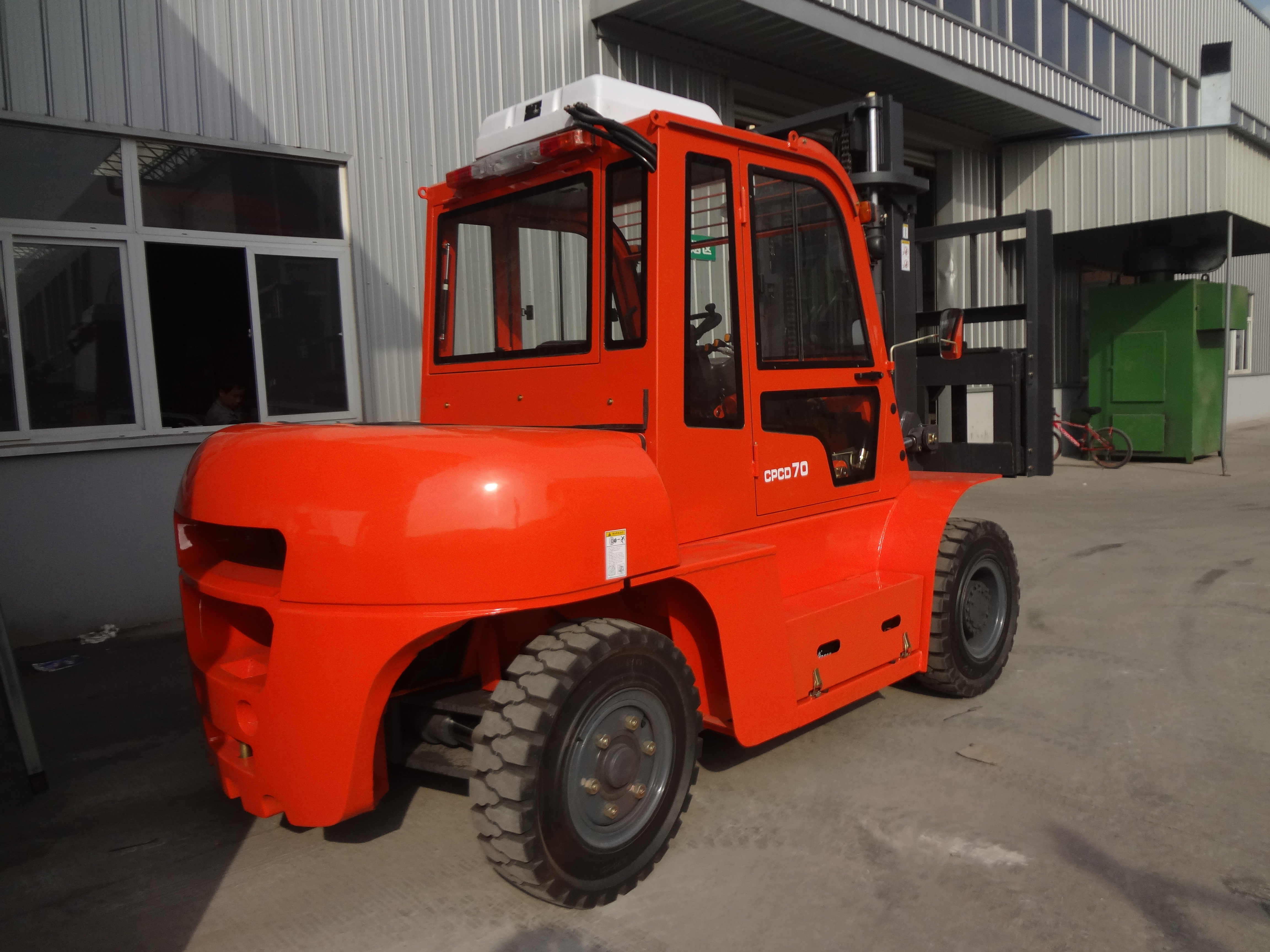 7ton Diesel Forklift with cab air conditioner for hot sale forklift truck cab heater 7000kg diesel forklift