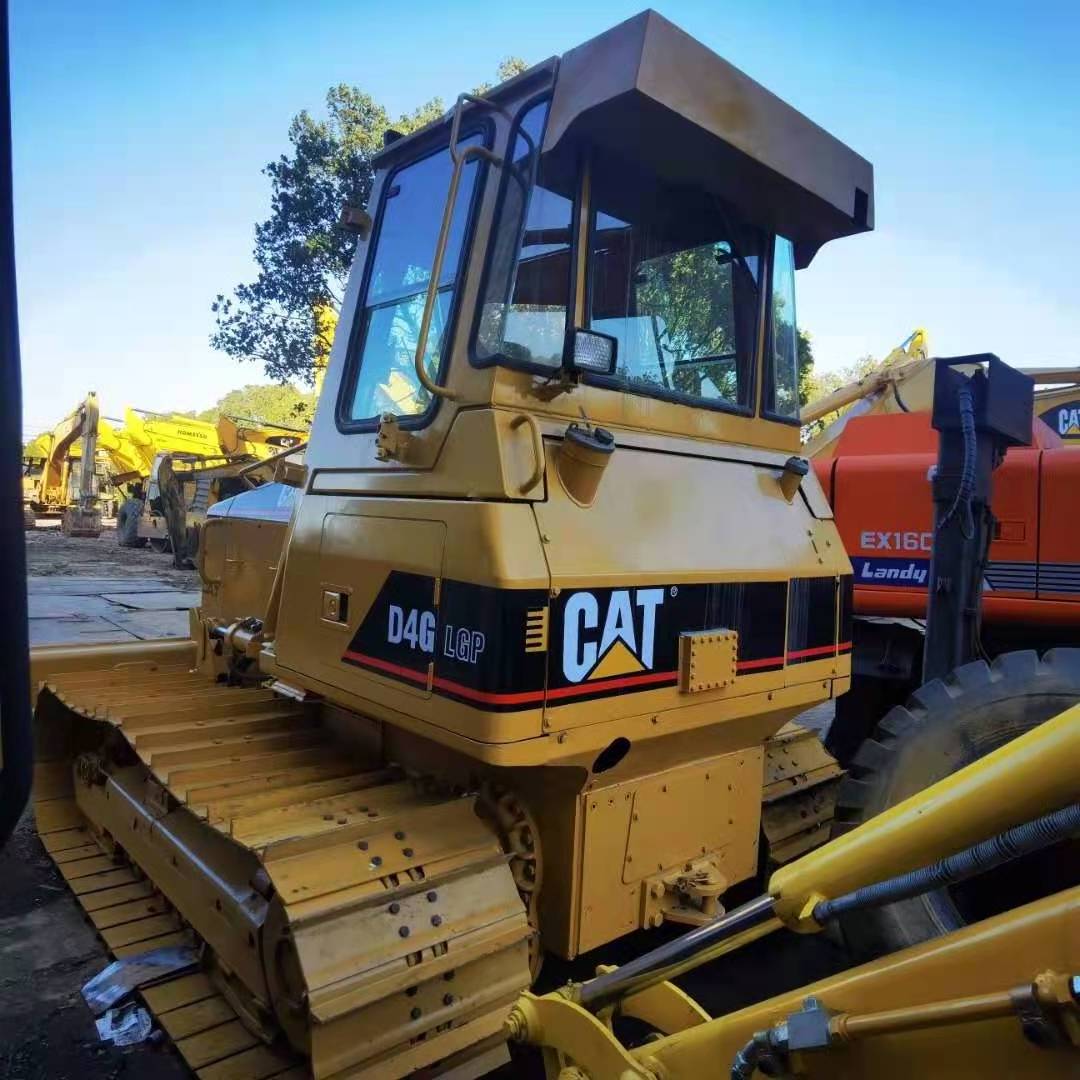 durable used D4G compact bulldozer for sale